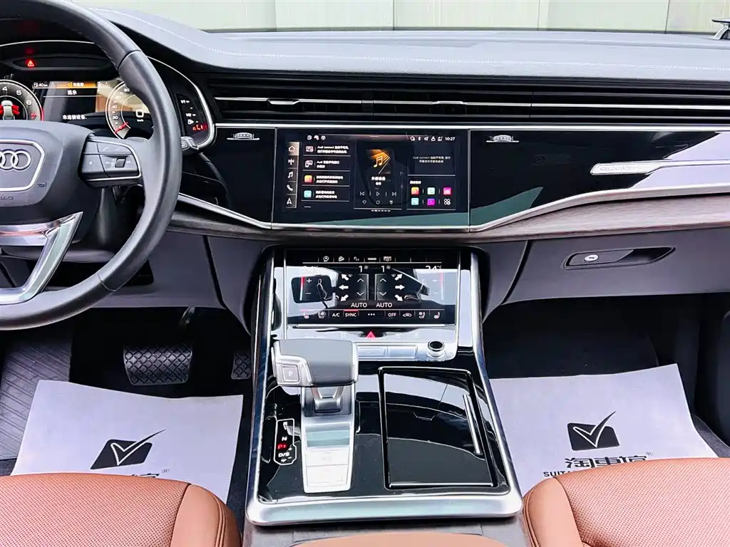 Audi Q7 2023 — фото 12