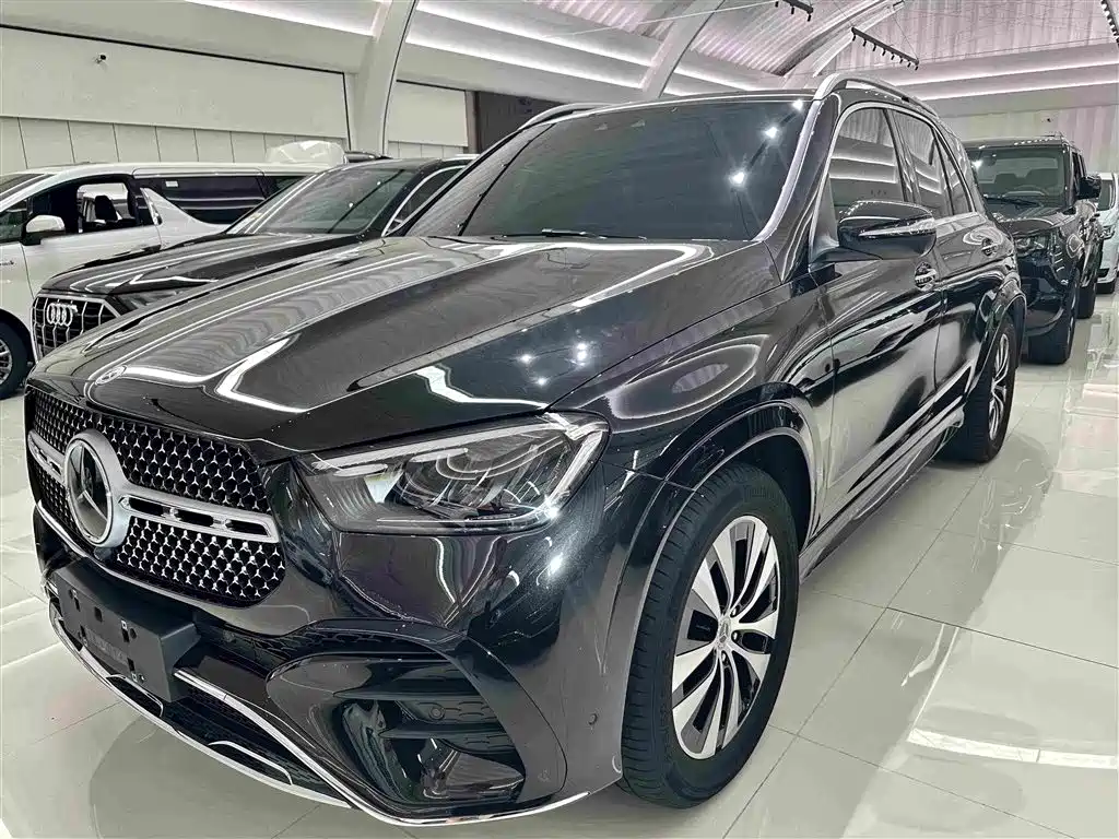 Mercedes-Benz GLE 2024 — фото 1