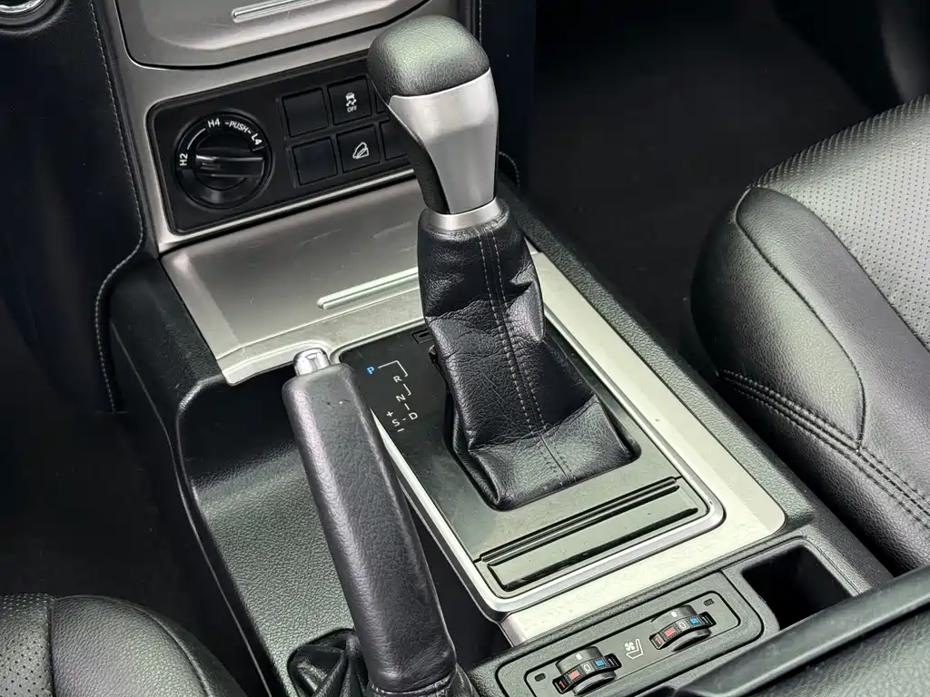 Toyota Prado 2018 — фото 13