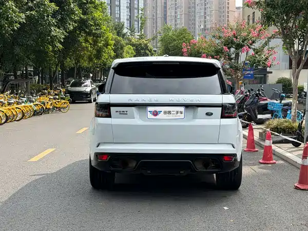 Land Rover Range Rover Sport 2013
