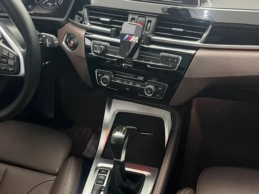 BMW X1 2019 — фото 14