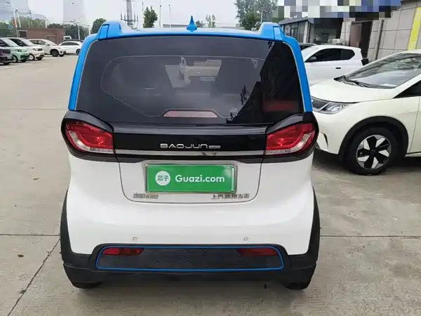Baojun E100 2021