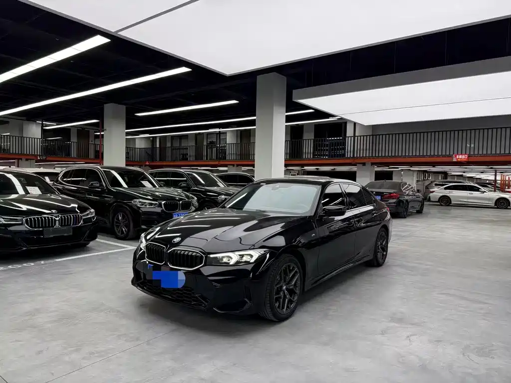 BMW 3 Series 2025 — фото 1