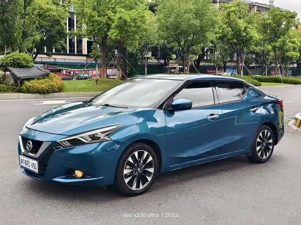 Nissan Bluebird 2019