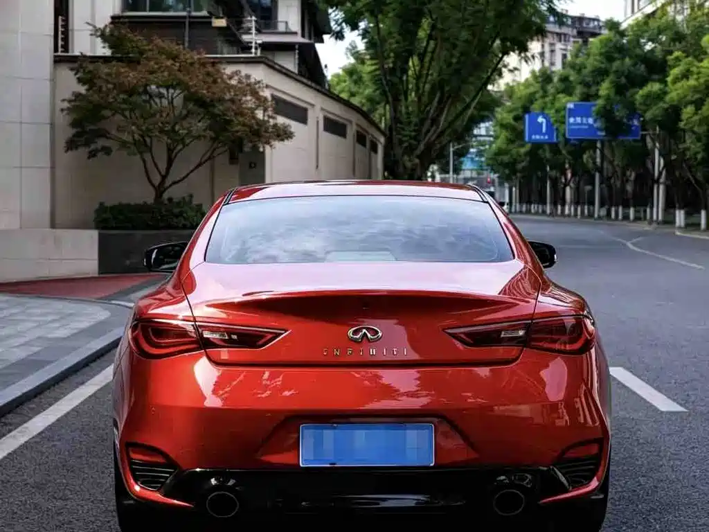 Infiniti Q60 2018 — фото 8