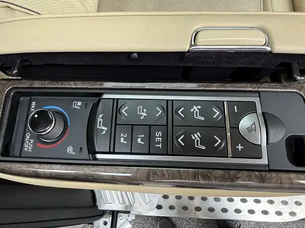 Toyota Vellfire 2023