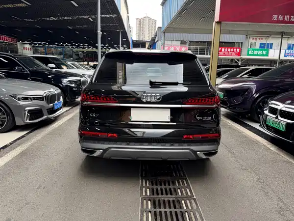 Audi Q7 2024