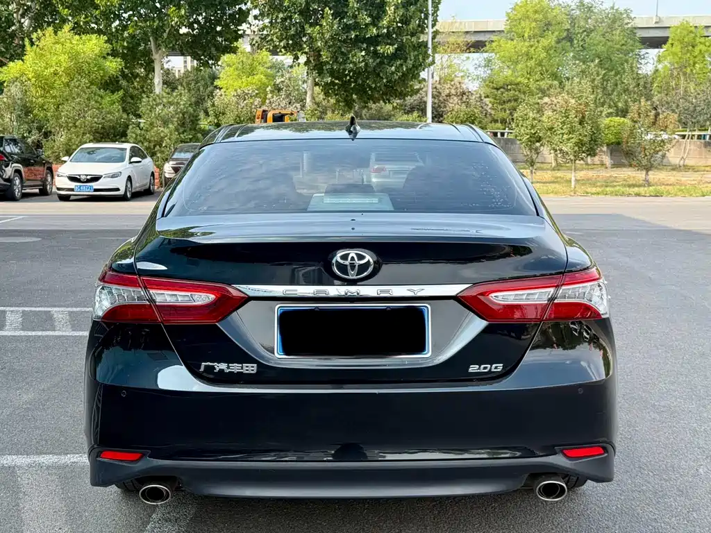 Toyota Camry 2020 — фото 5
