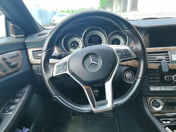 Mercedes-Benz CLS 2015
