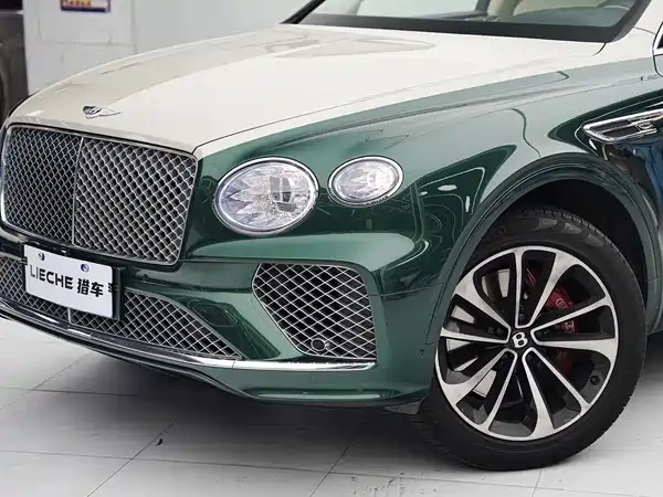 Bentley Bentayga 2021