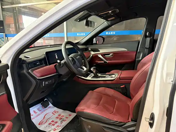 Jetour X70 PLUS 2023