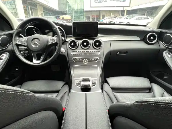 Mercedes-Benz C-Class 2018