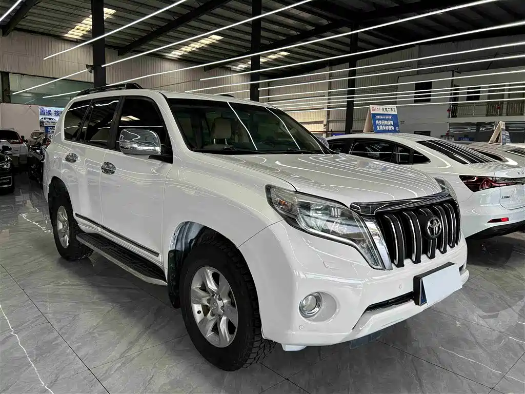 Toyota Prado 2016 — фото 3