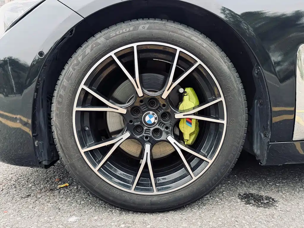 BMW 7 Series 2017 — фото 11