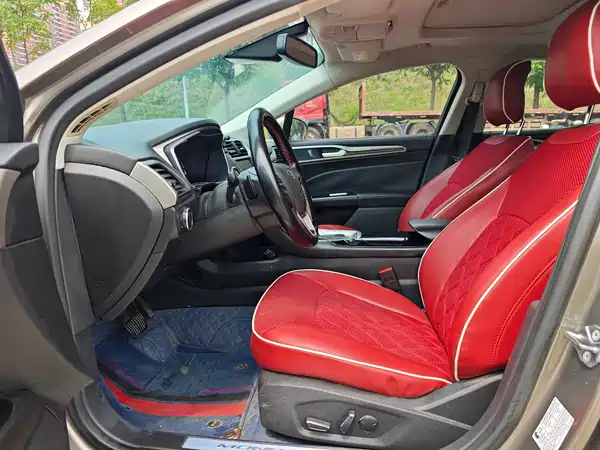 Ford Mondeo 2013