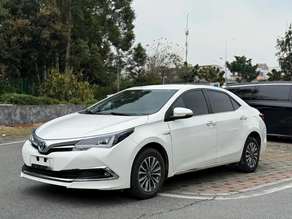 Toyota Corolla 2019 — фото 2