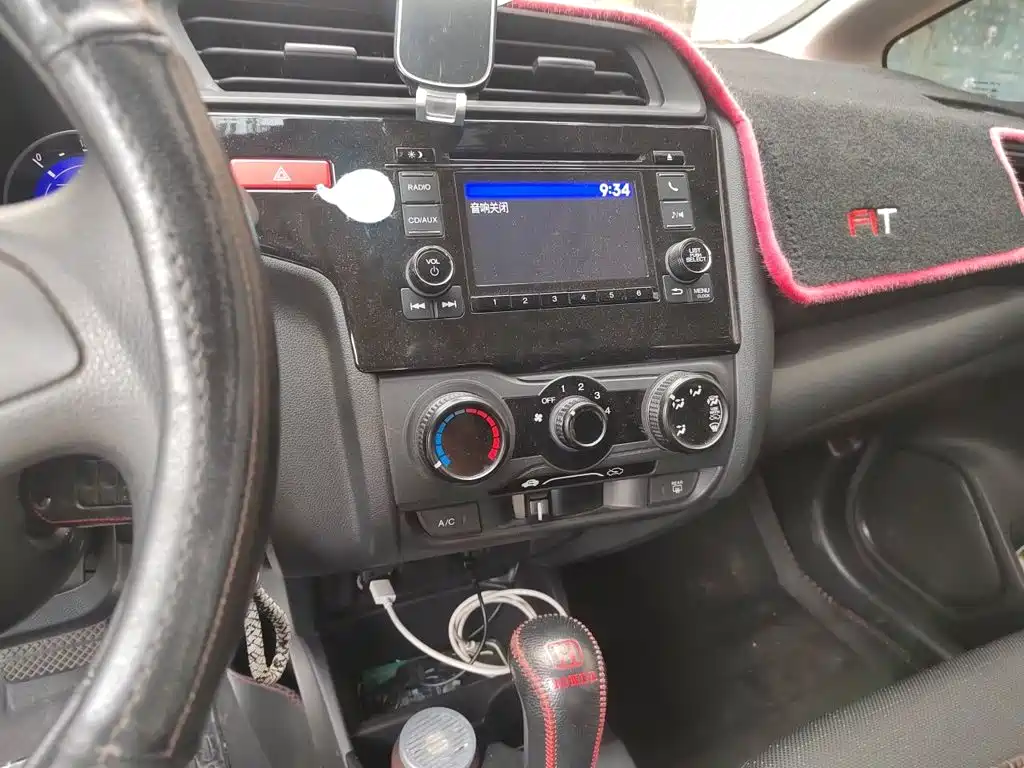 Honda Fit 2017 — фото 9