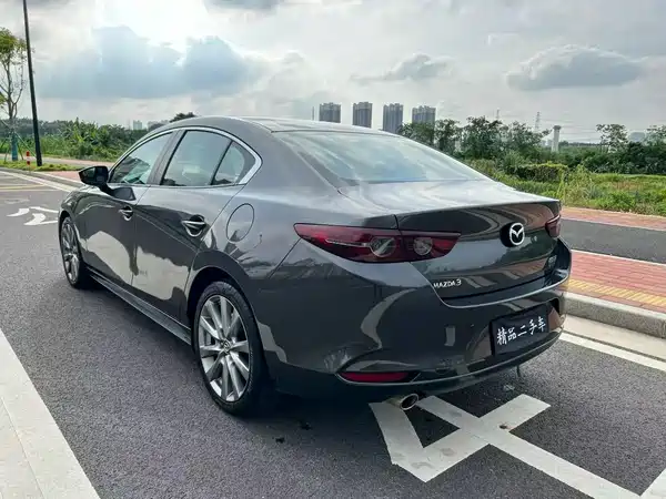 Mazda 3 Axela 2020