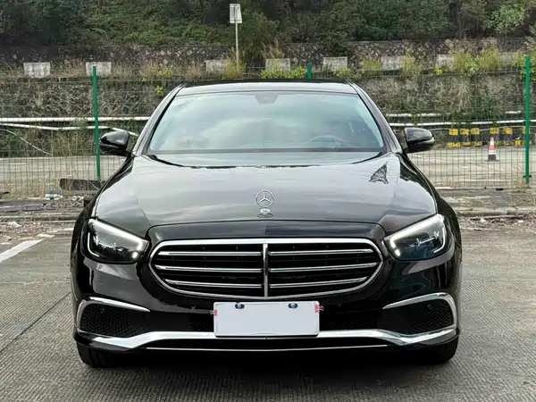 Mercedes-Benz E-Class 2023