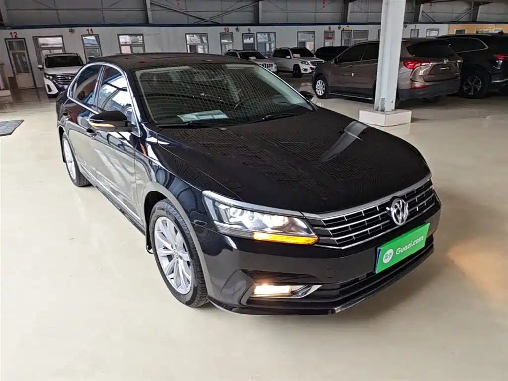 Volkswagen Passat 2018 — фото 4