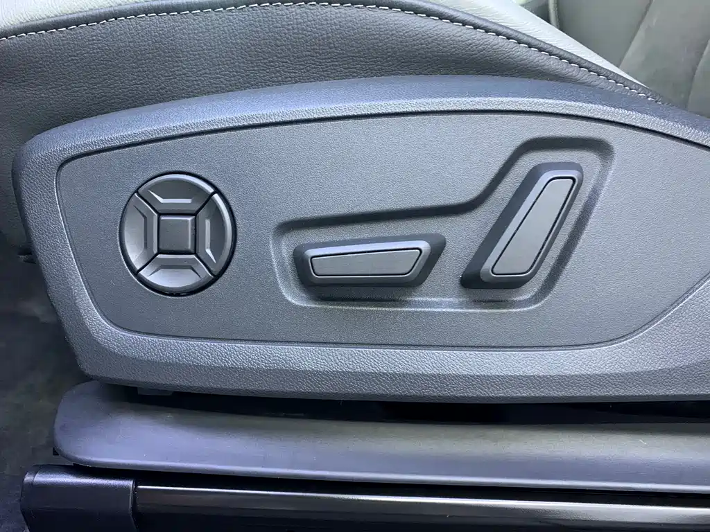 Audi Q3 2023 — фото 15