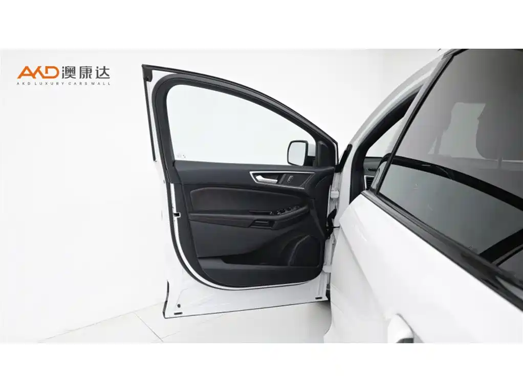 Ford Edge 2020 — фото 11