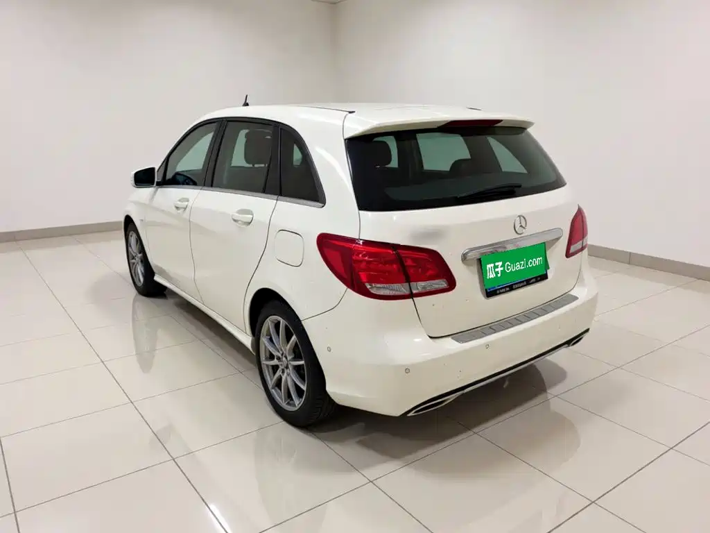 Mercedes-Benz B-Class 2015 — фото 4