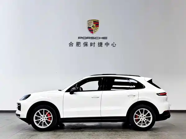 Porsche Cayenne 2024
