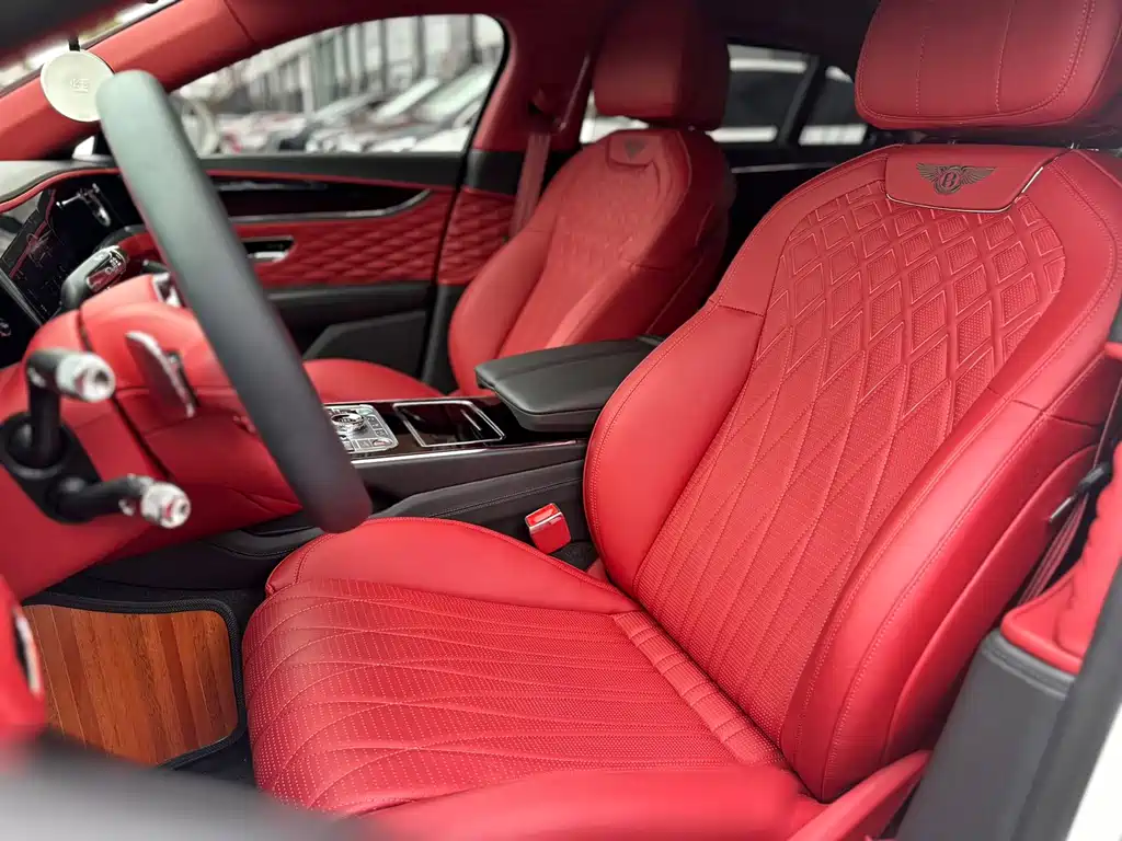 Bentley Flying Spur 2022 — фото 14