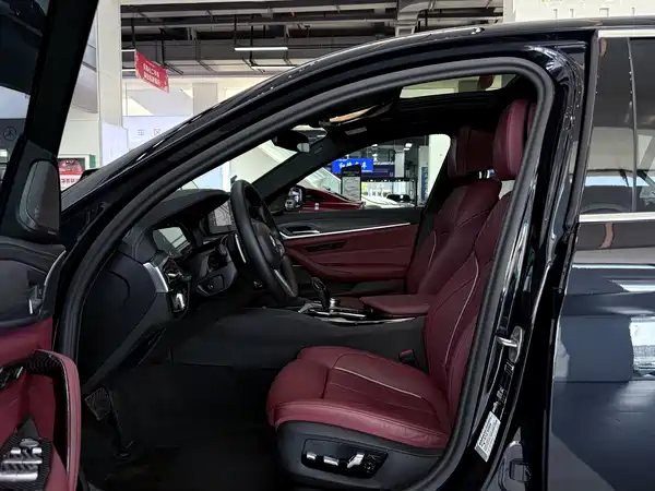 BMW 5 Series 2023