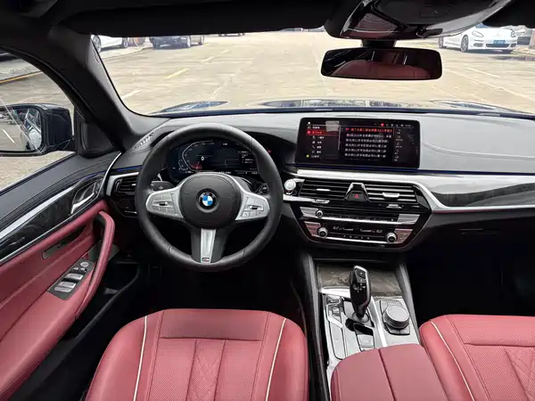 BMW 5 Series 2024