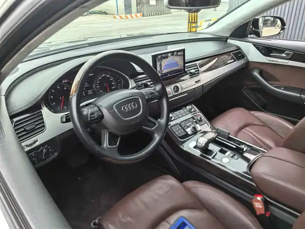 Audi A8 2013