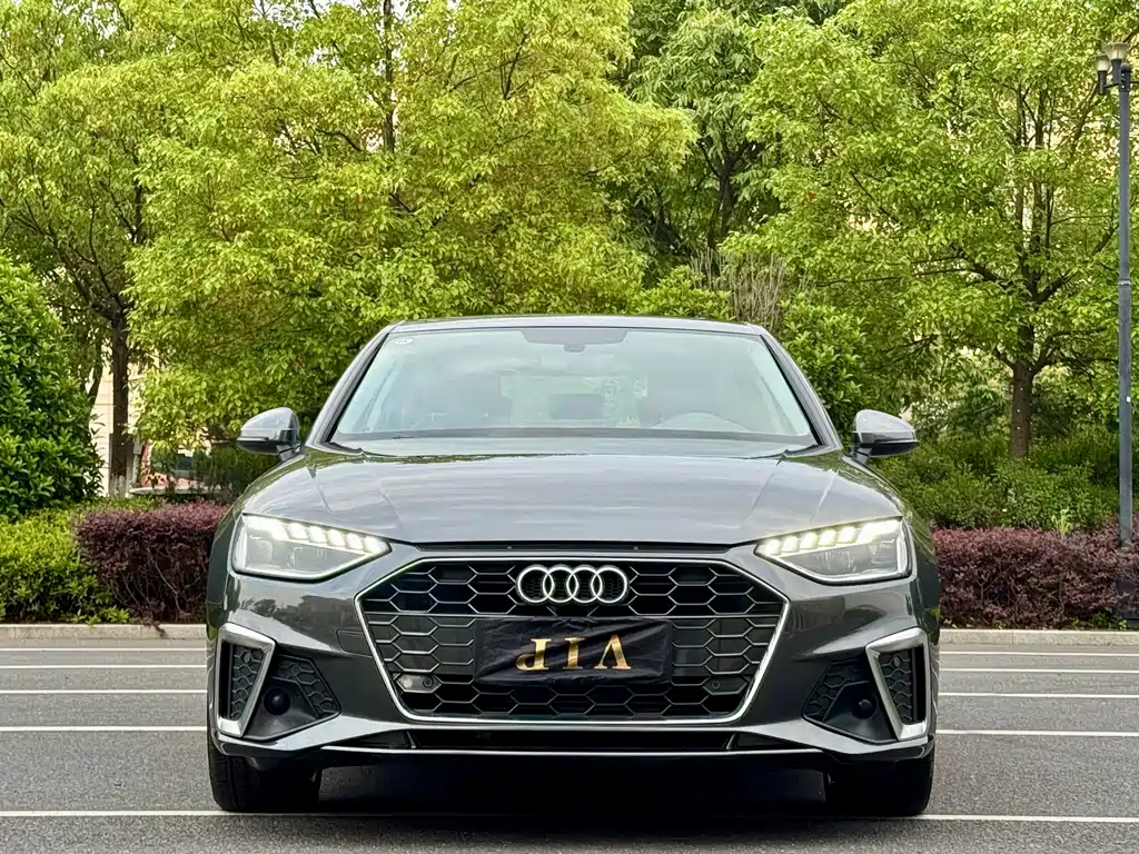 Audi A4L 2021 — фото 2