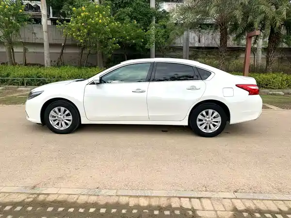 Nissan Teana 2016