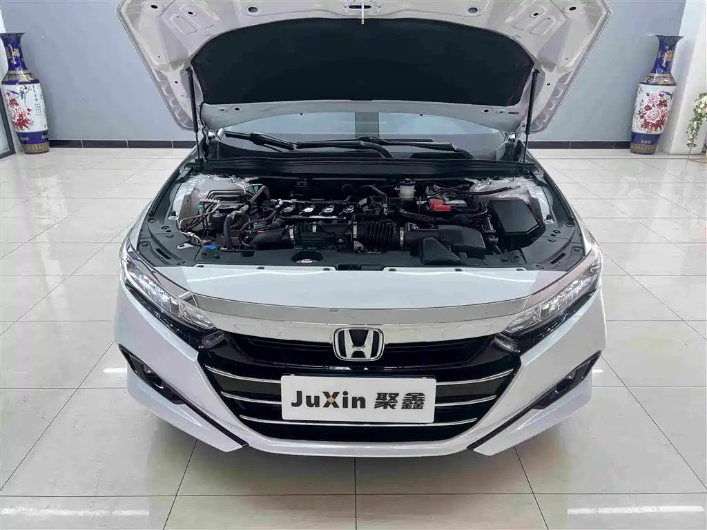 Honda Accord 2022 — фото 15