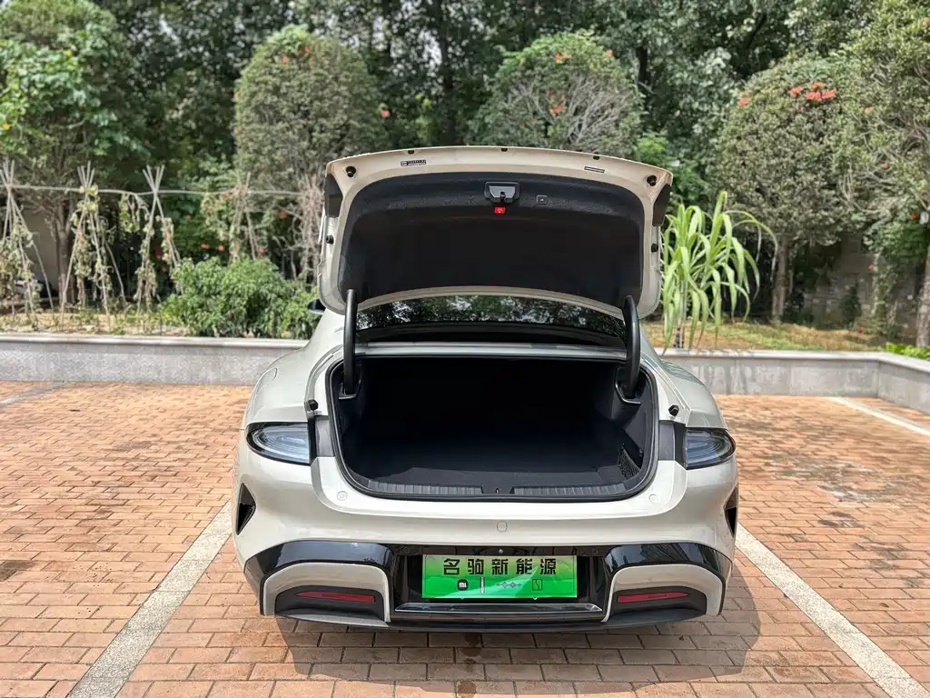 Xiaomi SU7 2025 — фото 26