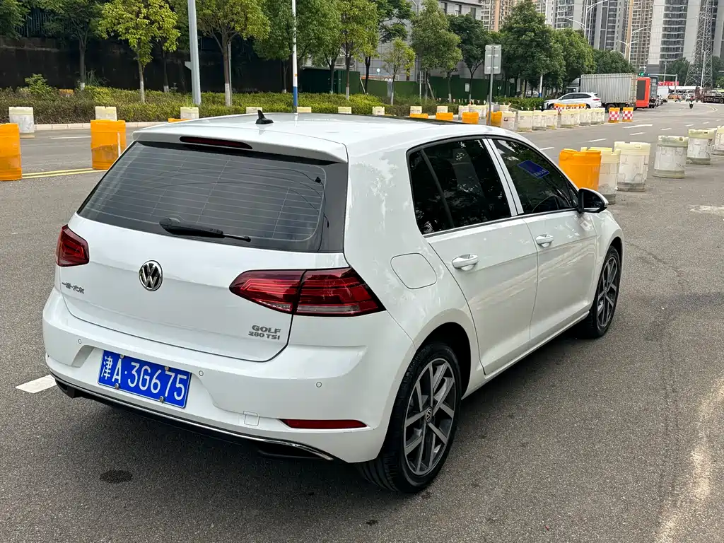 Volkswagen Golf 2020