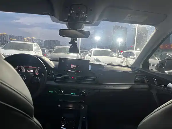 Audi Q5L 2024