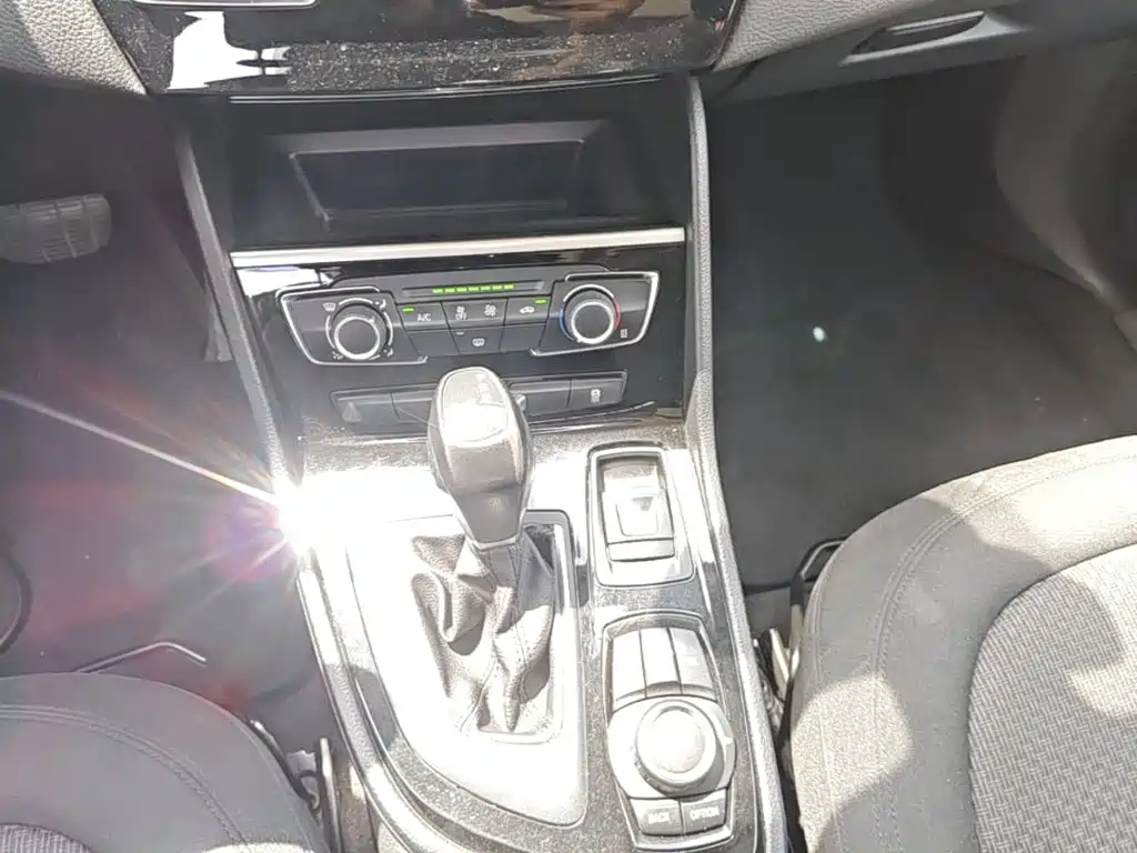 BMW 2 Series Station Wagon 2017 — фото 11