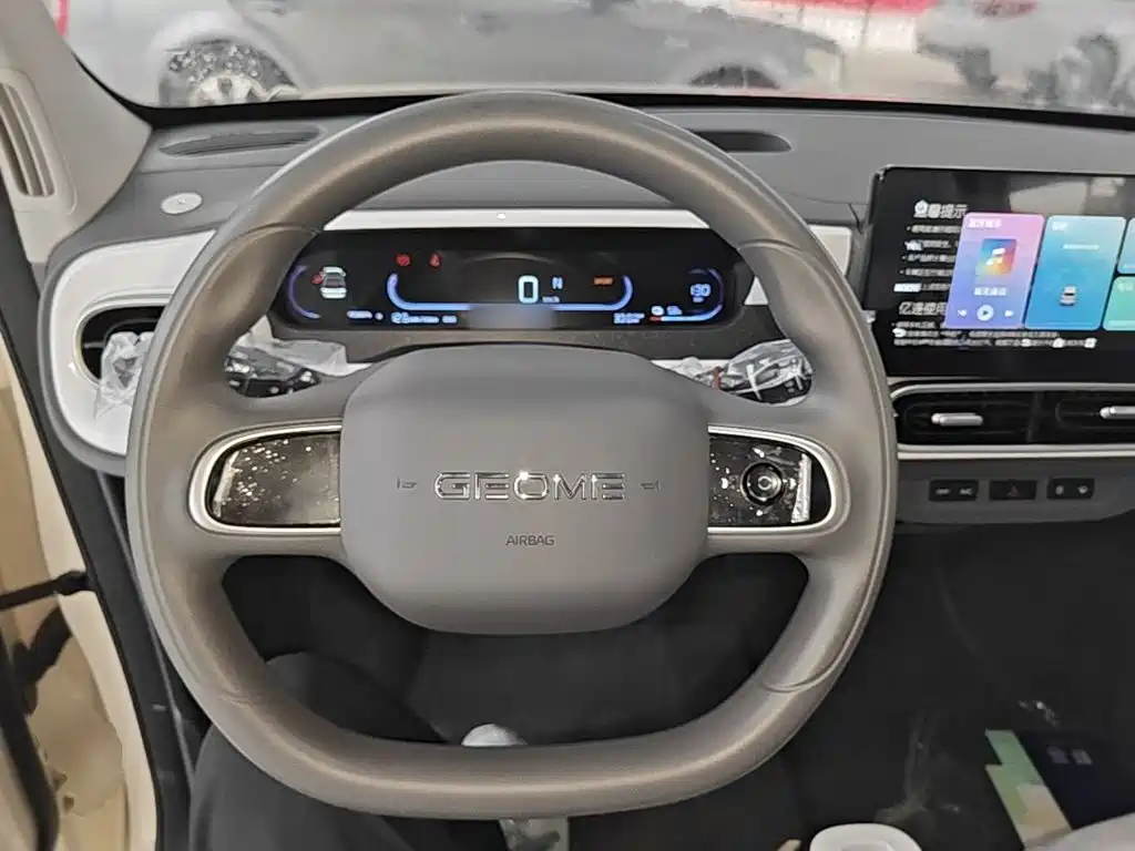 Geely Galaxy Panda 2026 — фото 11