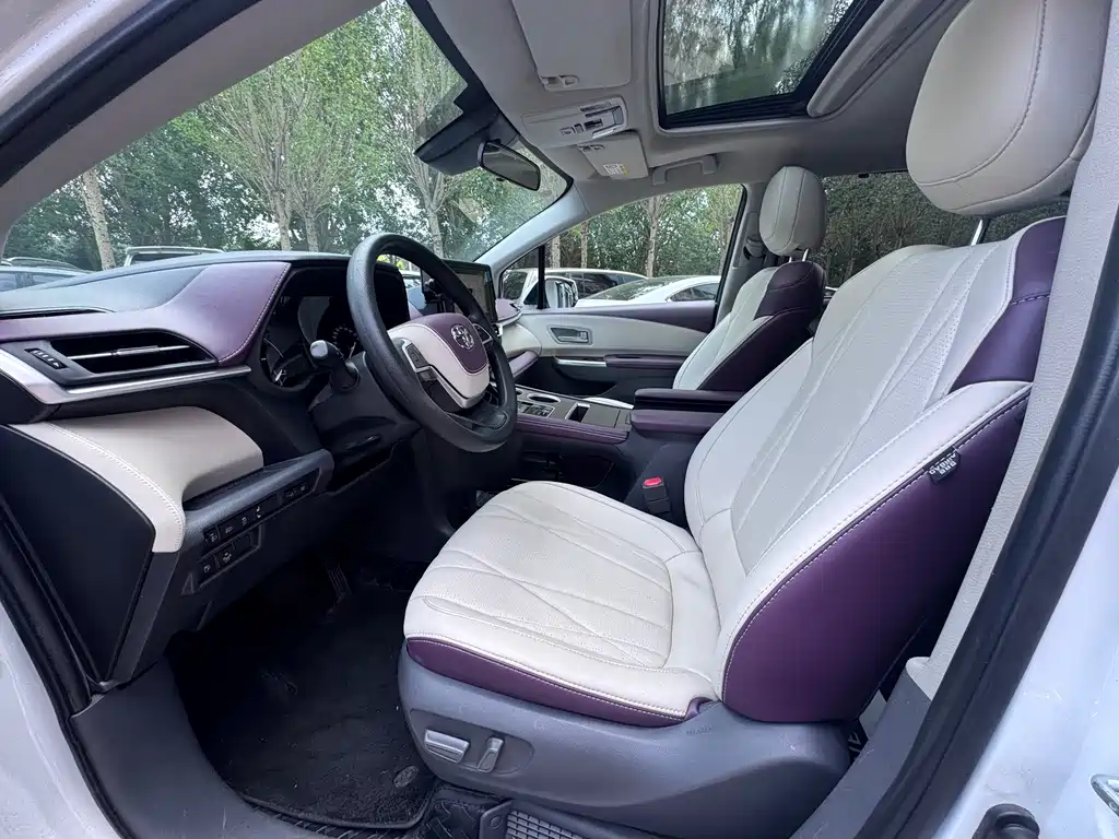 Toyota Sienna 2023