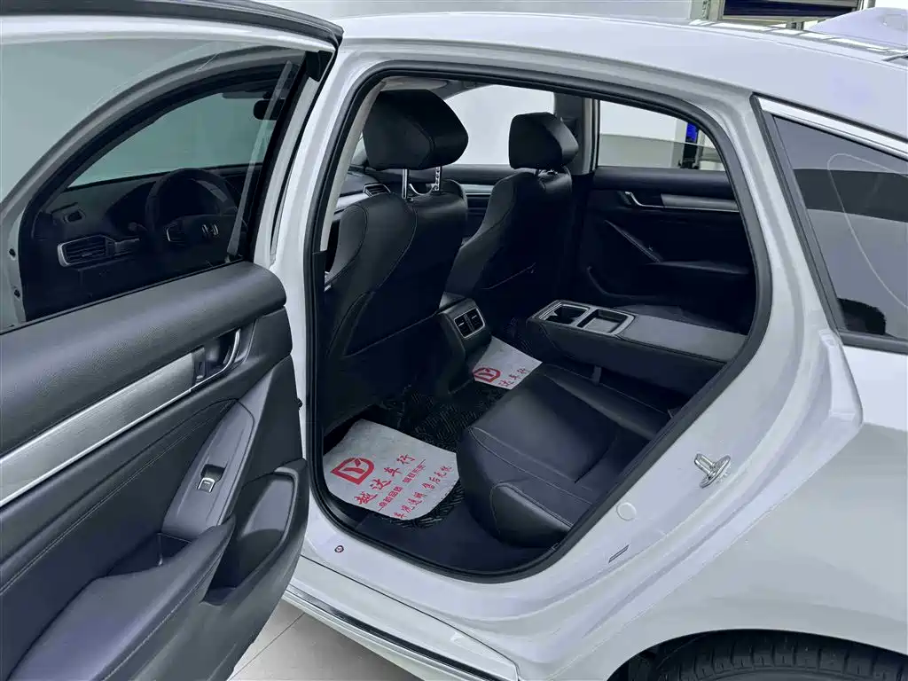 Honda Accord 2021 — фото 12