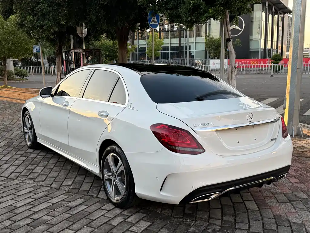 Mercedes-Benz C-Class 2020