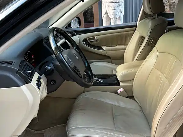 Toyota Crown 2005
