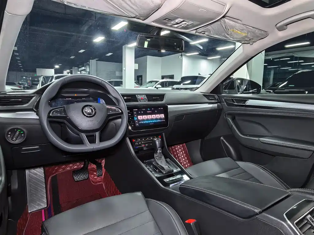Skoda Speedy 2023 — фото 13
