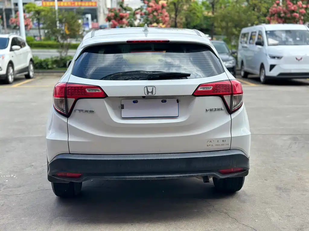 Honda Vezel 2022 — фото 8