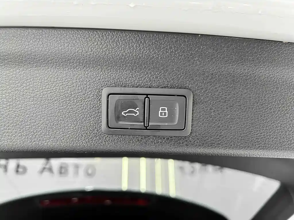 Audi Q3 2022 — фото 19