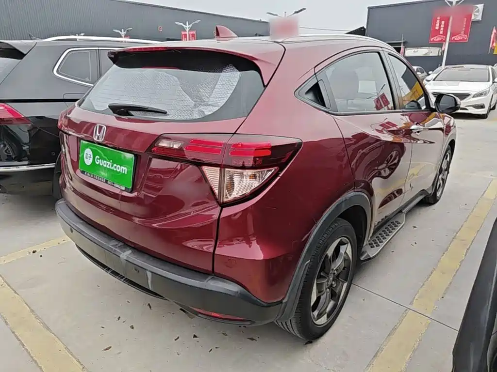 Honda Vezel 2016