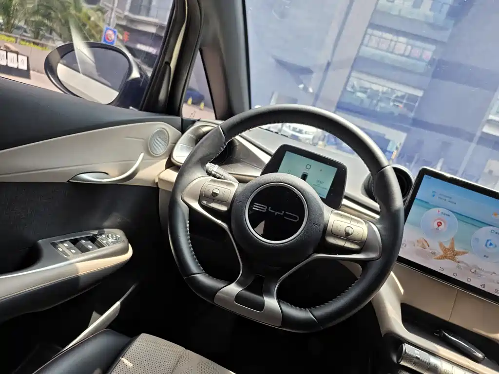 BYD Dolphin 2023 — фото 10