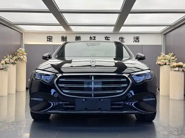 Mercedes-Benz E-Class 2023